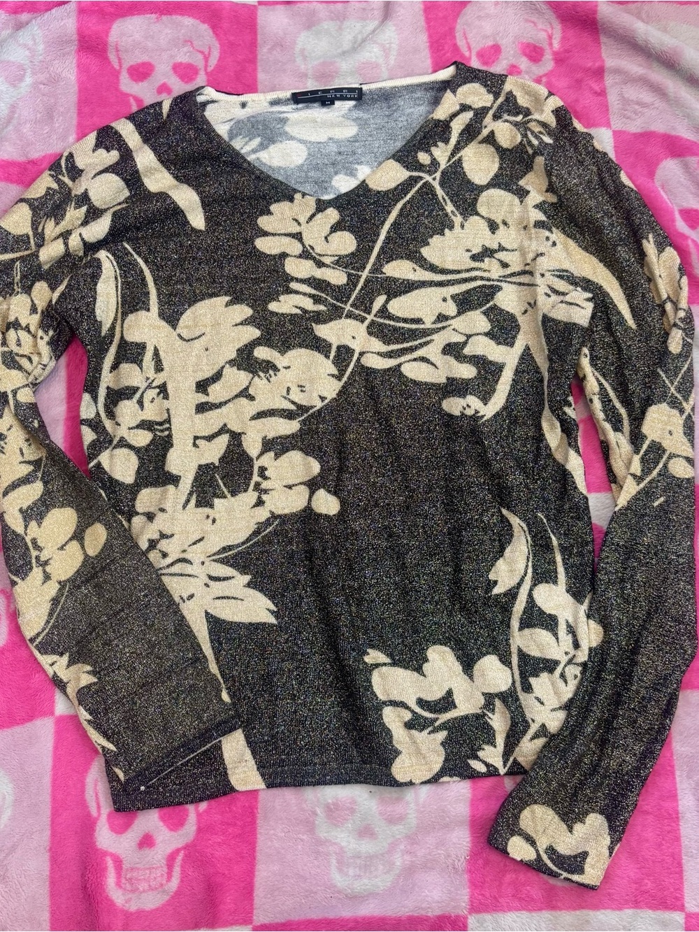 Pierri New York Metallic Floral V-Neck Blouse - Black & Cream
